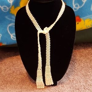 Bead necklace